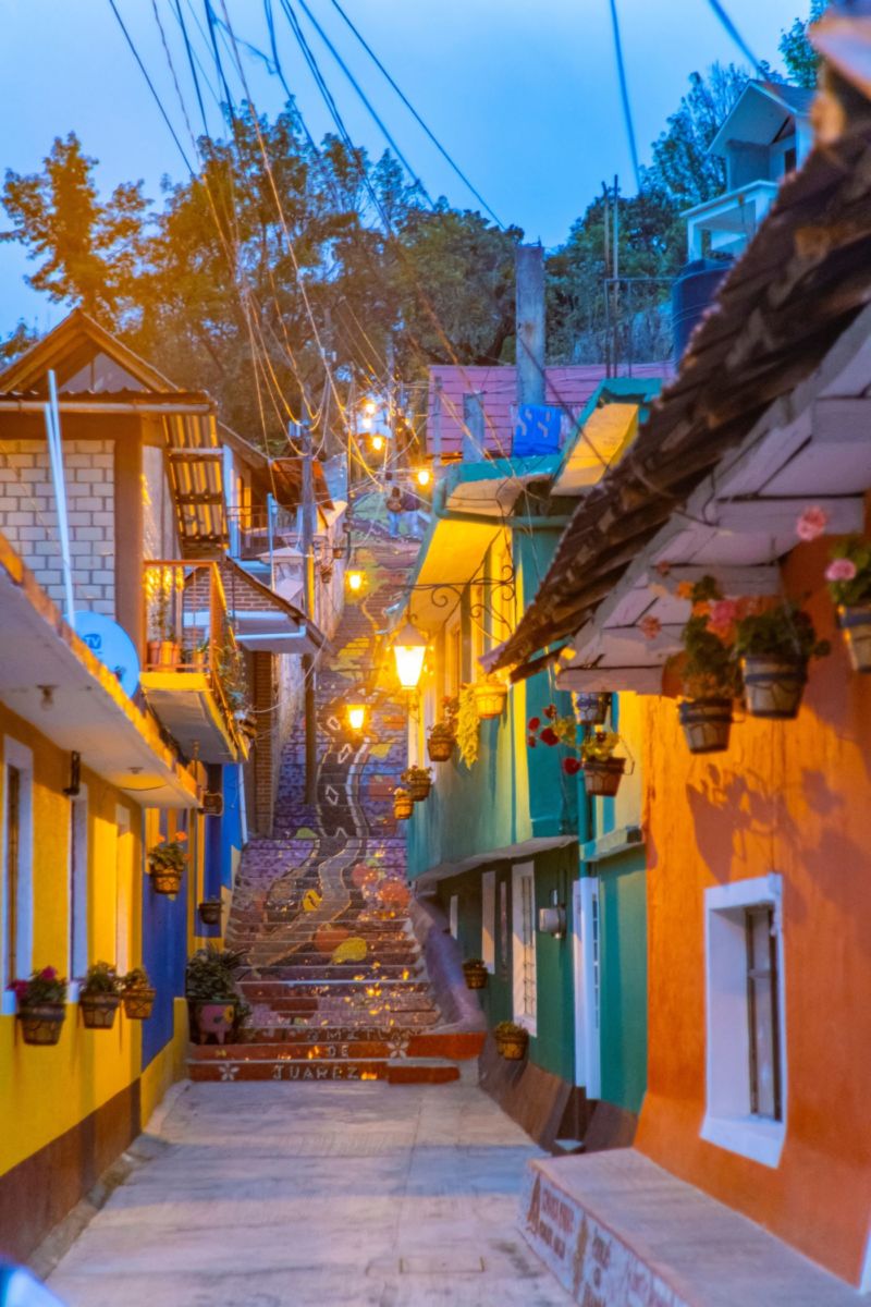 Pueblo colorido cerca de la CDMX