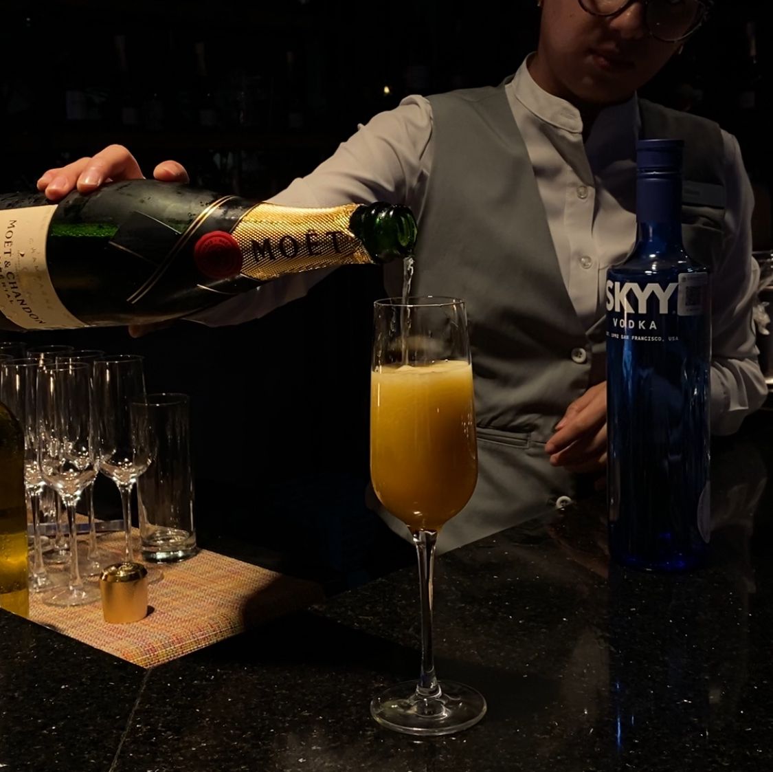 Champagne bar cocktail Moet 
