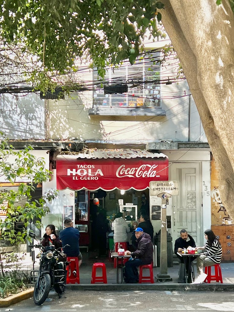 Tacos HOLA El Güero