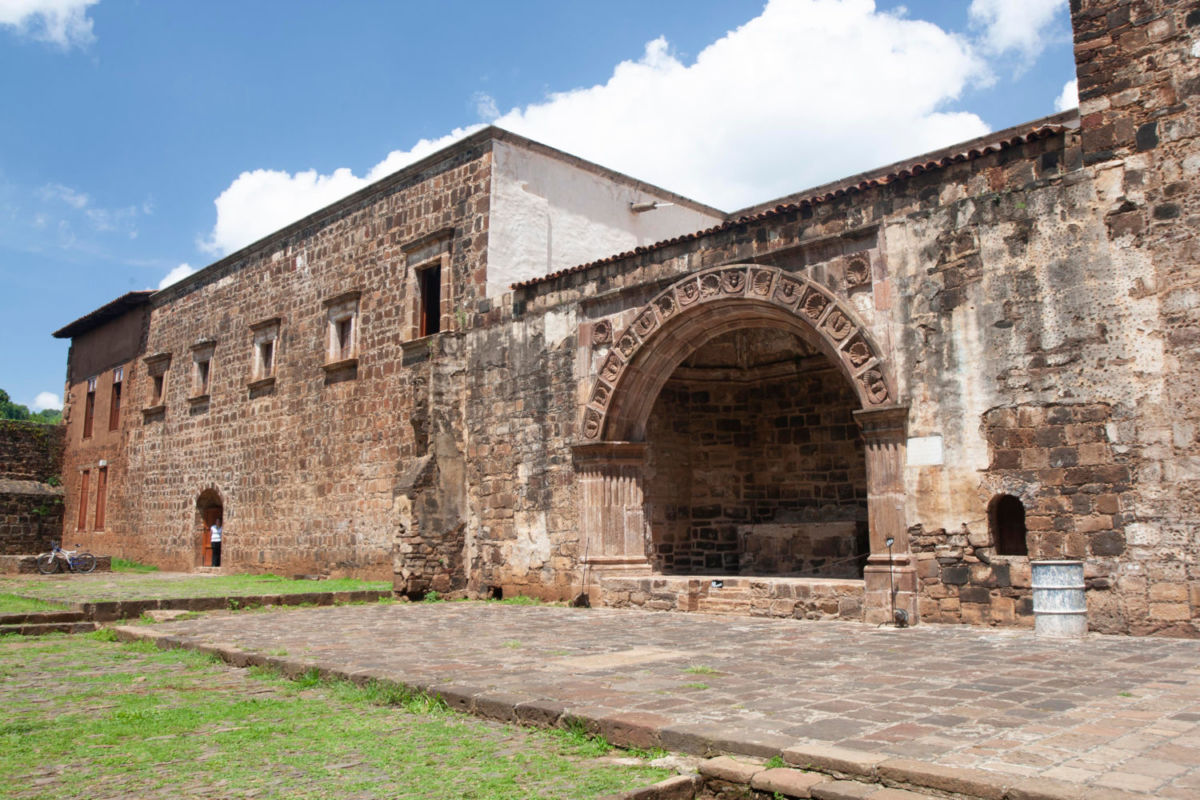 Tzintzuntzan Pueblo Mágico