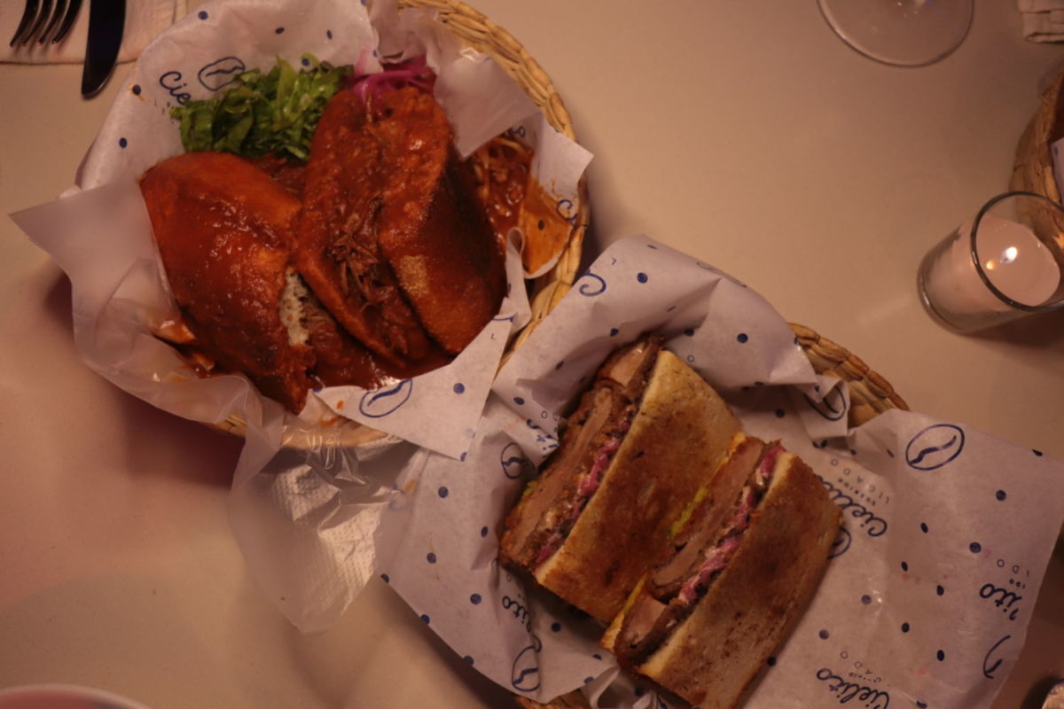 Torta ahogada y Sándwich de milanesa