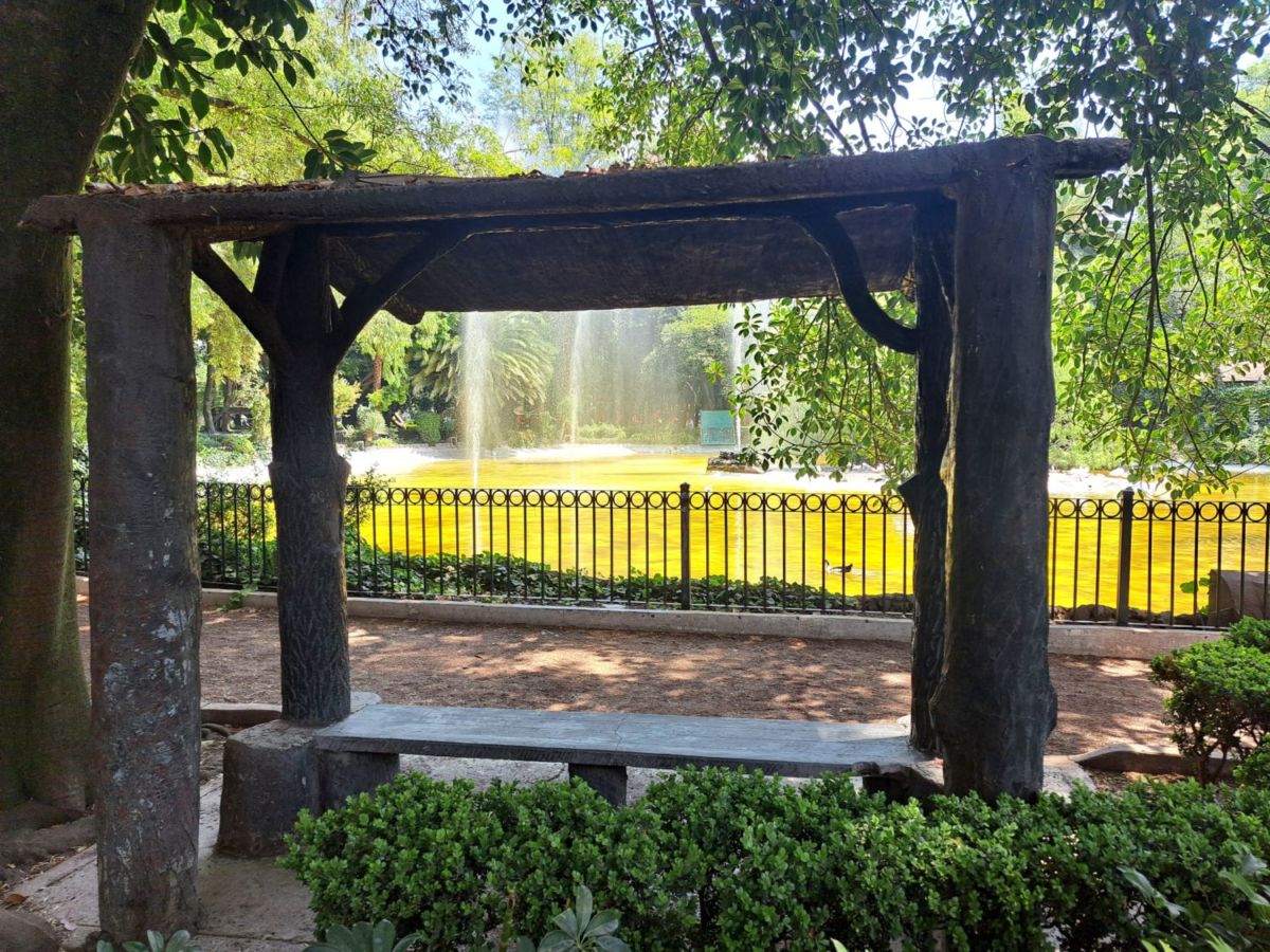 Parque España con juegos para niños en la Cdmx