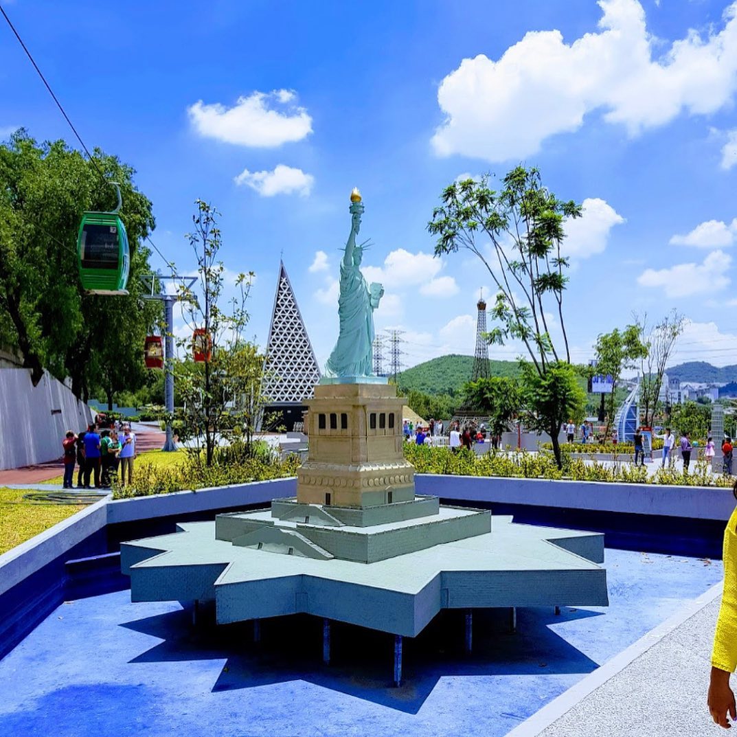 Parque temático mini mundos para niños