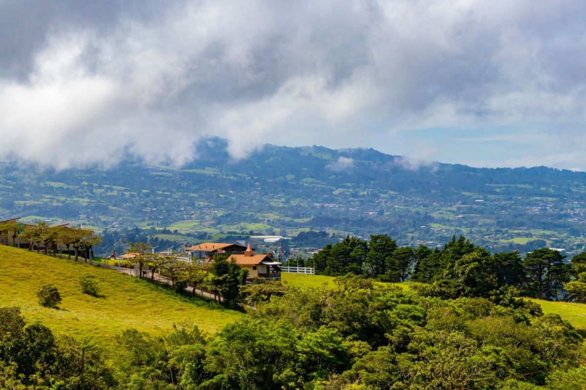 de dónde es Chavela Vargas