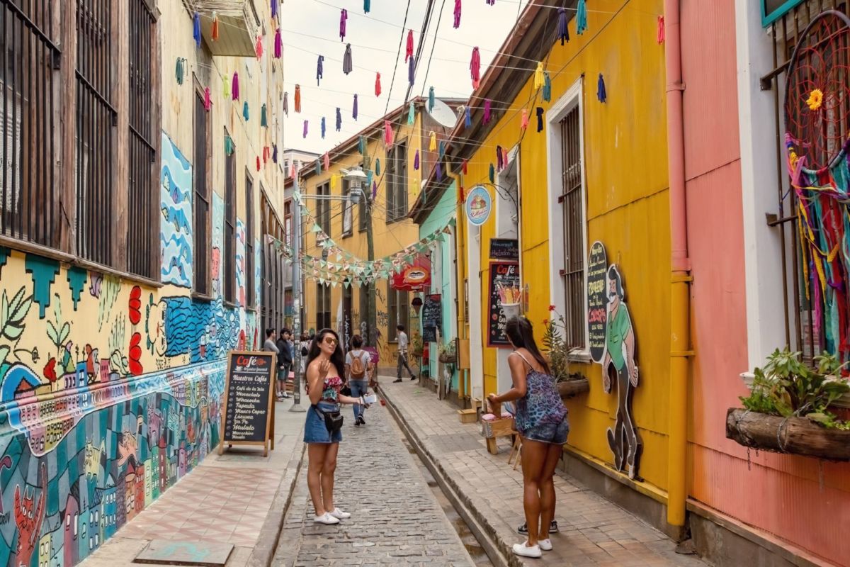 dónde creció roberto bolaño