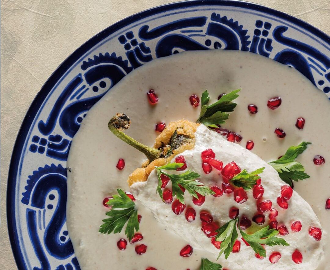 chiles en nogada en cholula