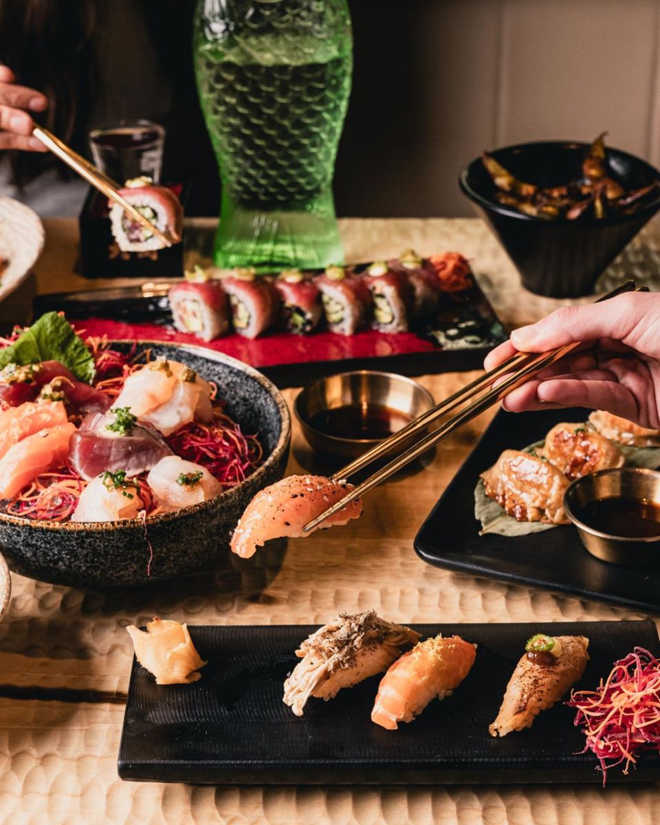 Comida para compartir restaurante japonés