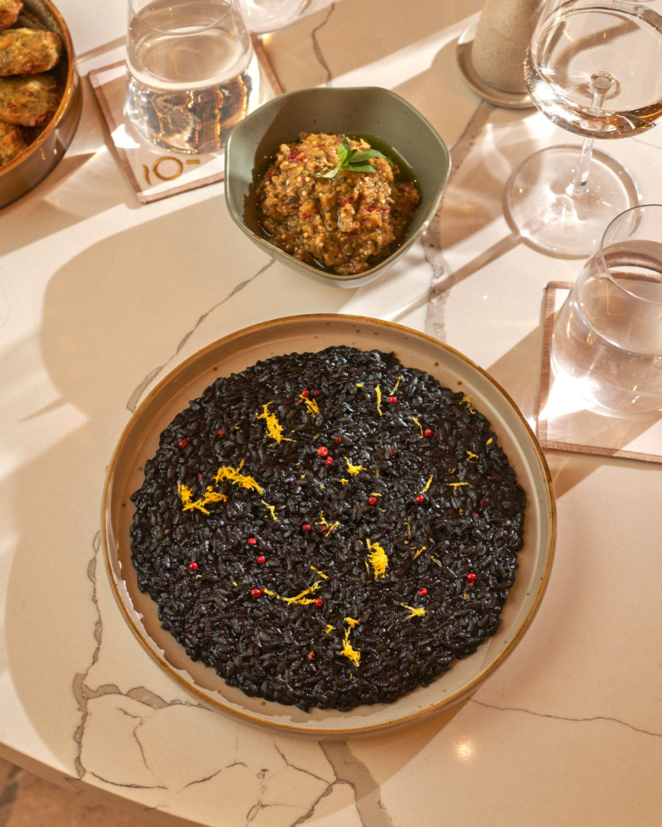 Risotto con tinta de calamar.
