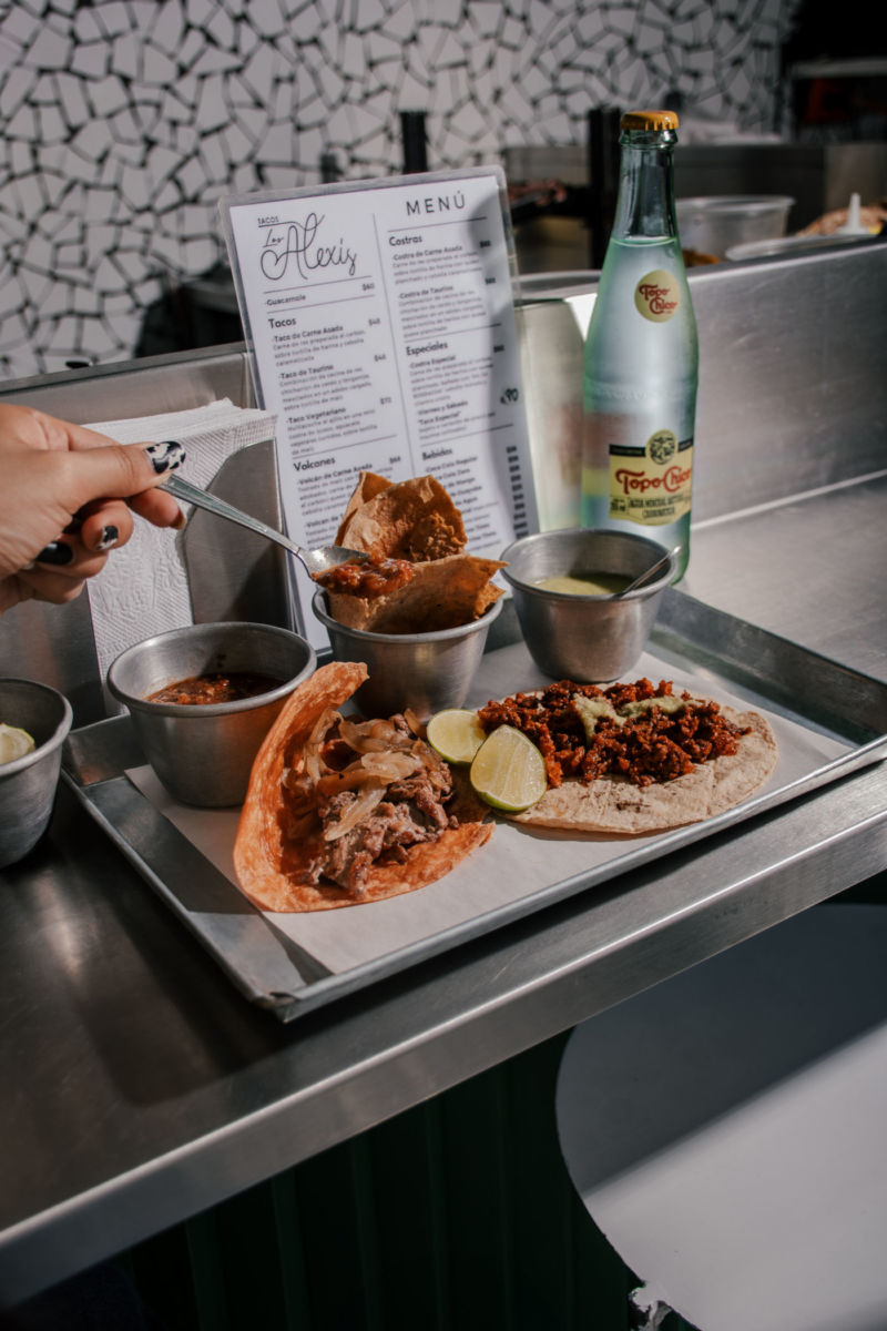 ‘Los Alexis’: tu taquería de confianza en la colonia Roma con los mejores tacos de carne asada 