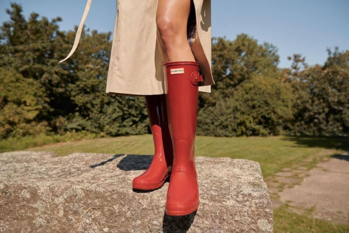 Estas son las botas de agua que Dua Lipa y Daisy Edgar Jones están usando este verano 