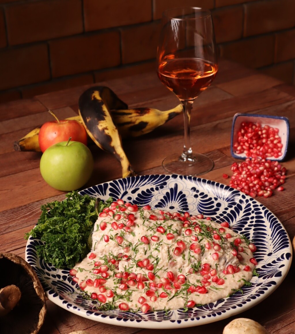 Chile en nogada con maridaje