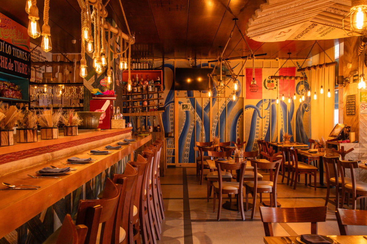 Disfruta del sabor de Perú en una de las cevicherías más increíbles de la CDMX