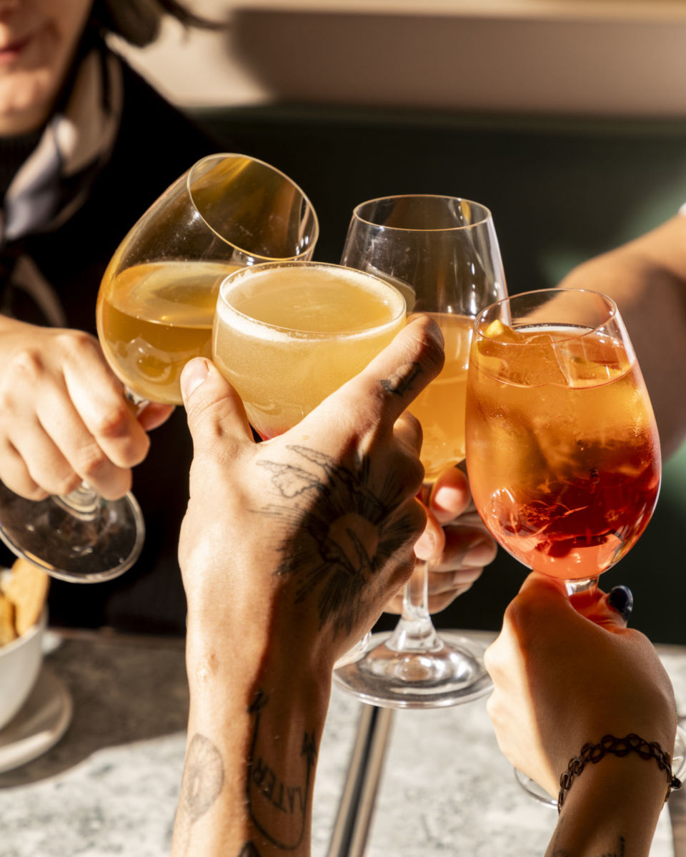 Coctelería Ojo Rojo Diner