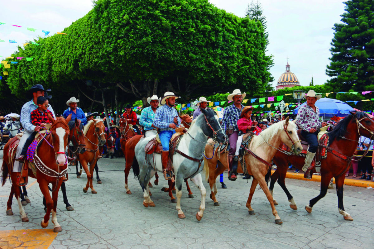 desfile ayotlan jalisco