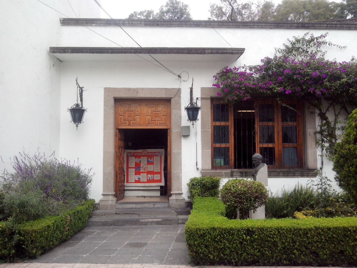 Biblioteca Fray Bartolomé de las Casas