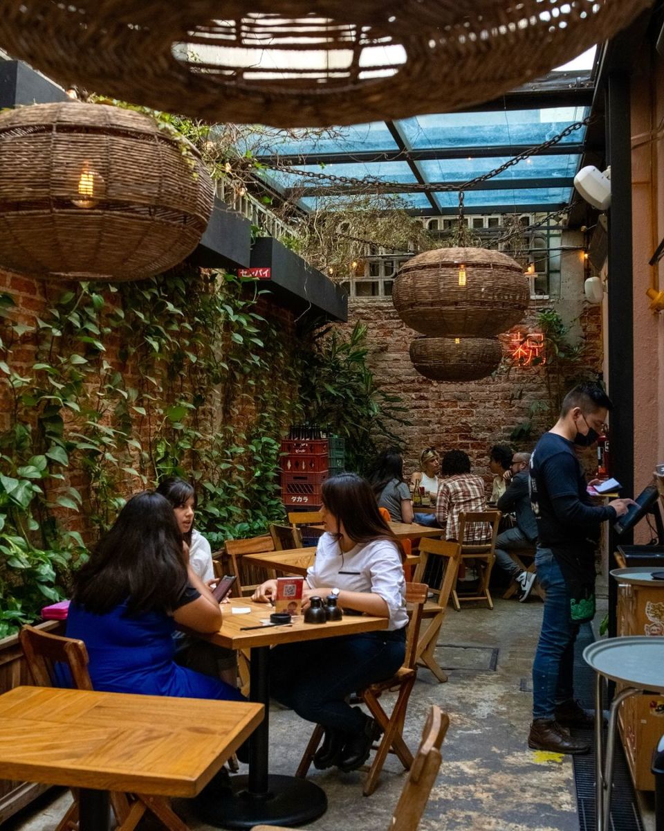 terraza para comer ramen
