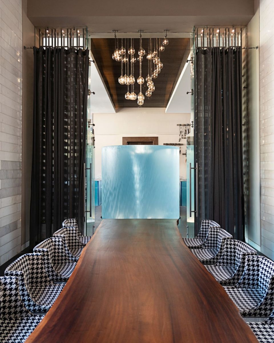 Tendrás que rodear un remolino de agua para entrar en este espectacular restaurante Michelin de México