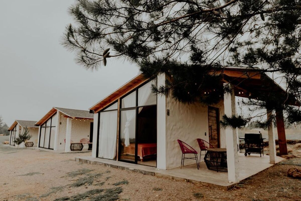 Cabañas blancas cerca de la CDMX