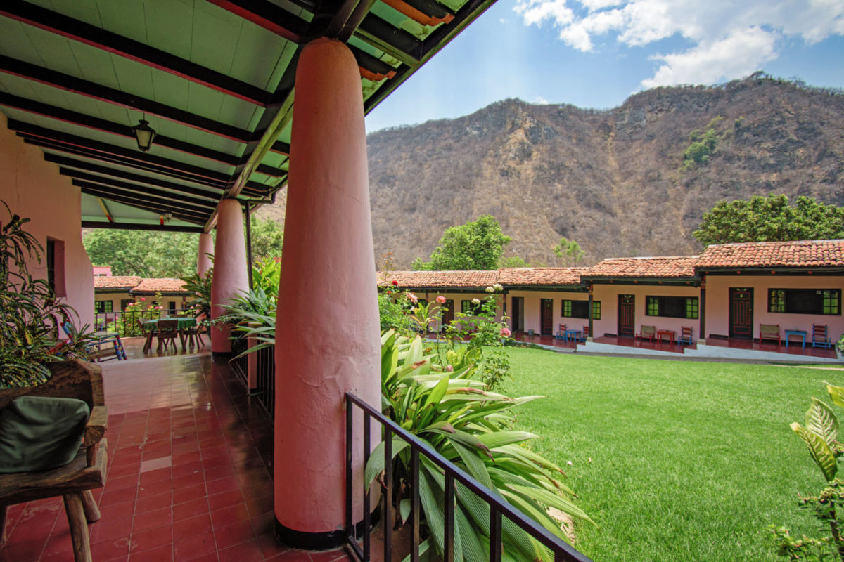 Hotel Agua Blanca