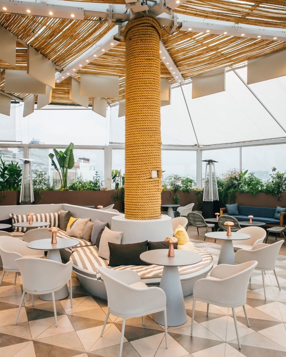 Sky Bar.