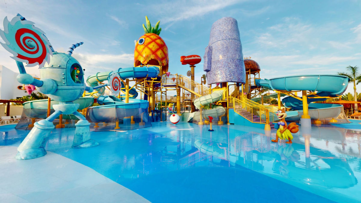 Este es el parque acuático de México donde puedes convivir con tus caricaturas favoritas de la infancia