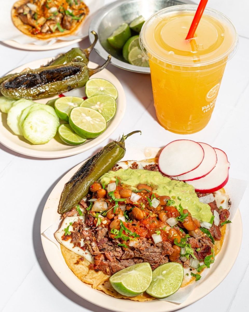 Tacos de carne asada en Tijuana 