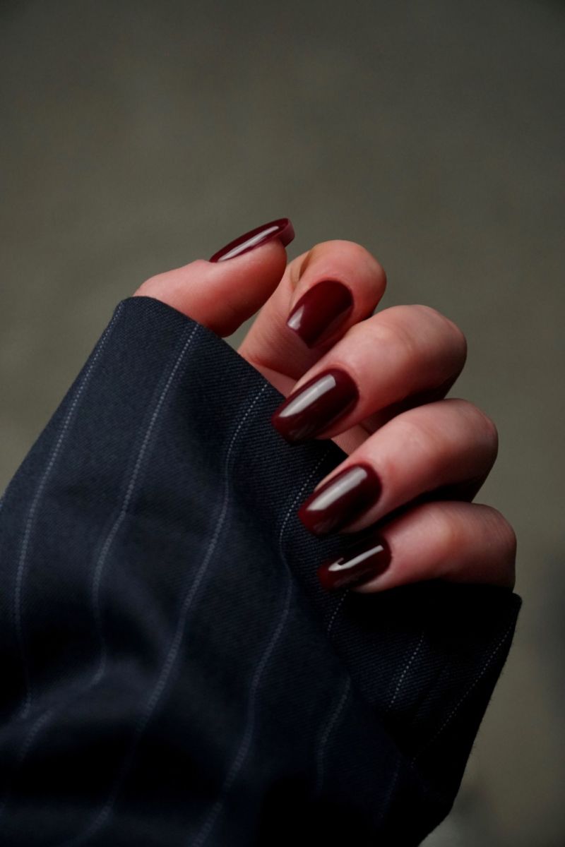 Tonos de uñas otoño 2024