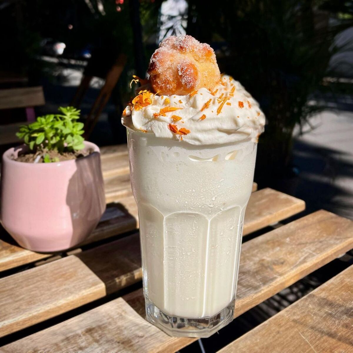 4 lugarcitos para tomar una bebida de pan de muerto única en la CDMX 