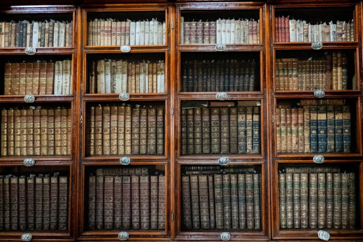 biblioteca más antigua de américa