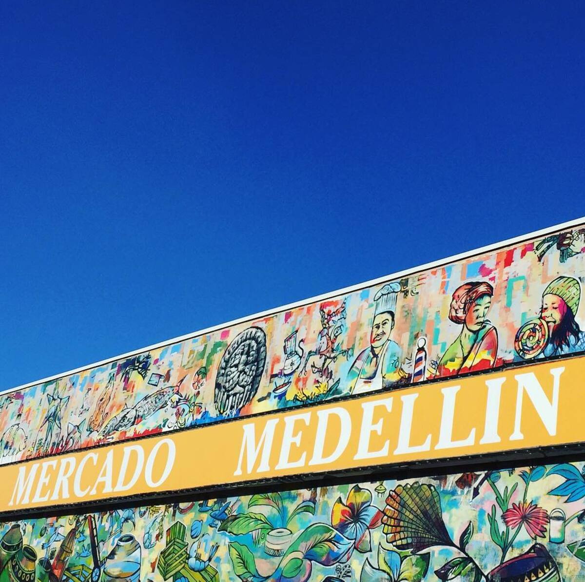 ¿Antojo de comida colombiana? En este mercado en la CDMX podrás saciarlo