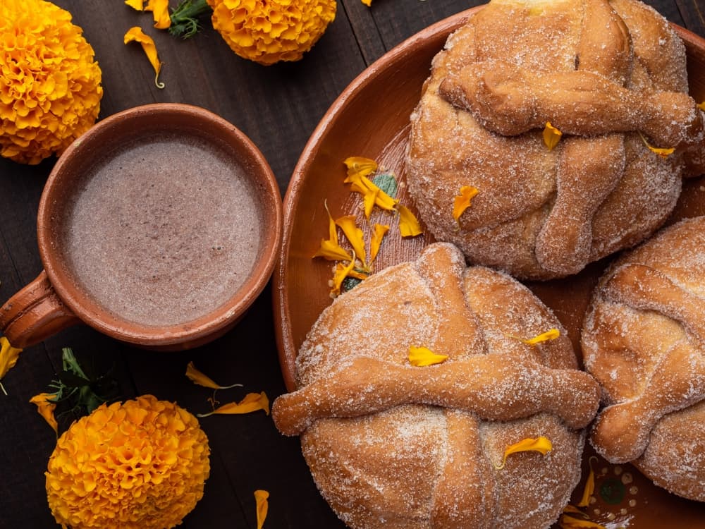 Festival del pan de muerto con chocolate
