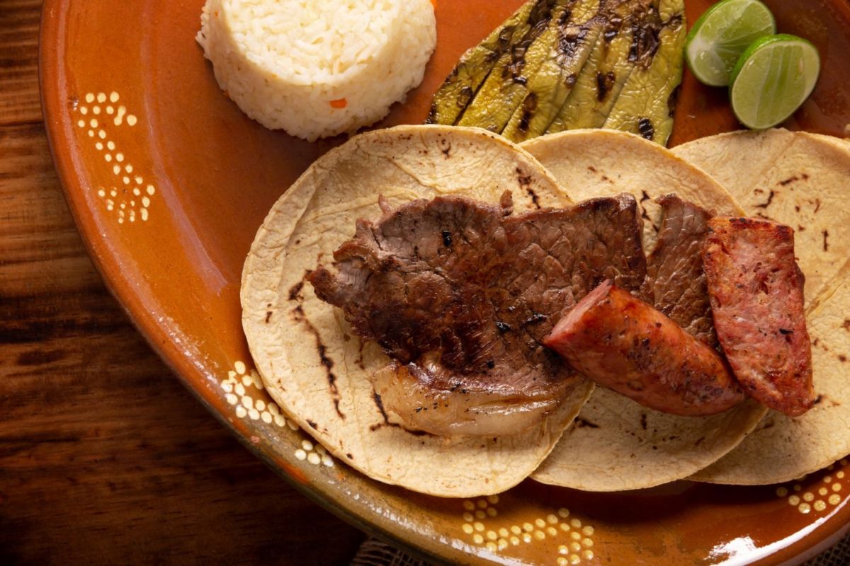 Tacos de cecina.