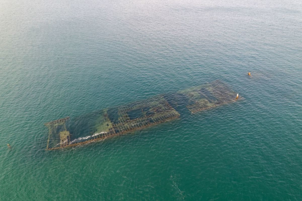 Barco hundido en manzanillo