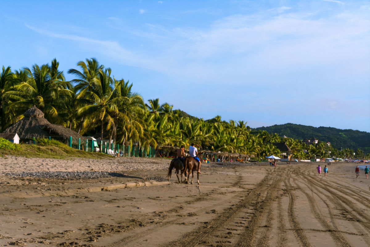 playa la boquita manzanillo