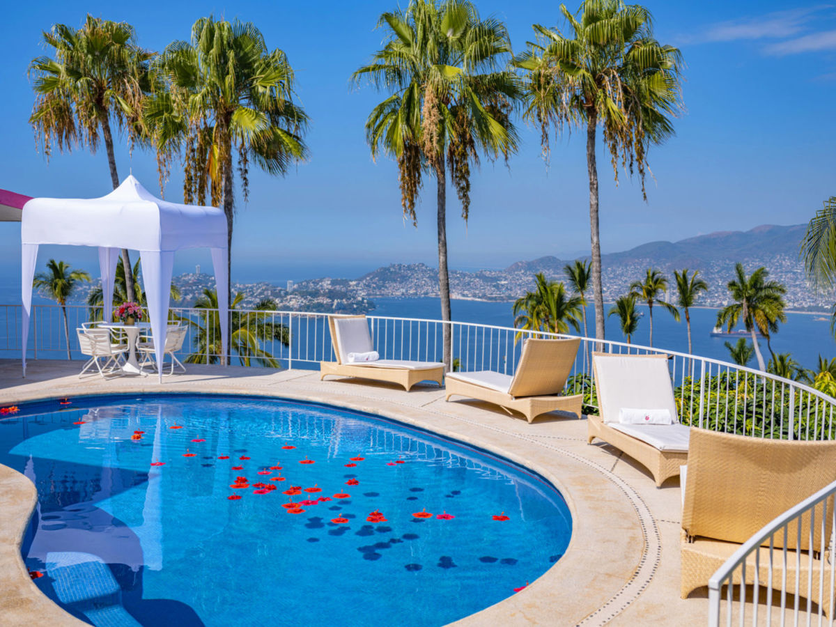 hoteles para pasar año nuevo en Acapulco