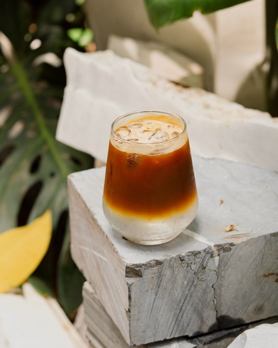 Espresso tonic