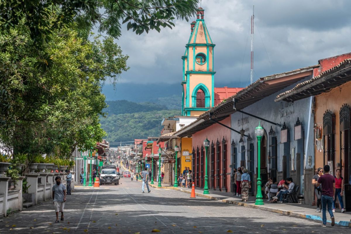 Calles coloridas en Coatepec, Veracruz