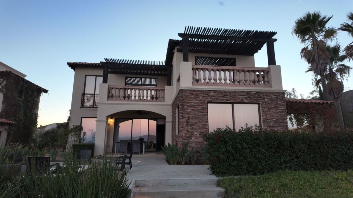 ¿Vino, gastronomía y hospedaje de lujo con amigas? Te tenemos el lugar soñado en Baja California