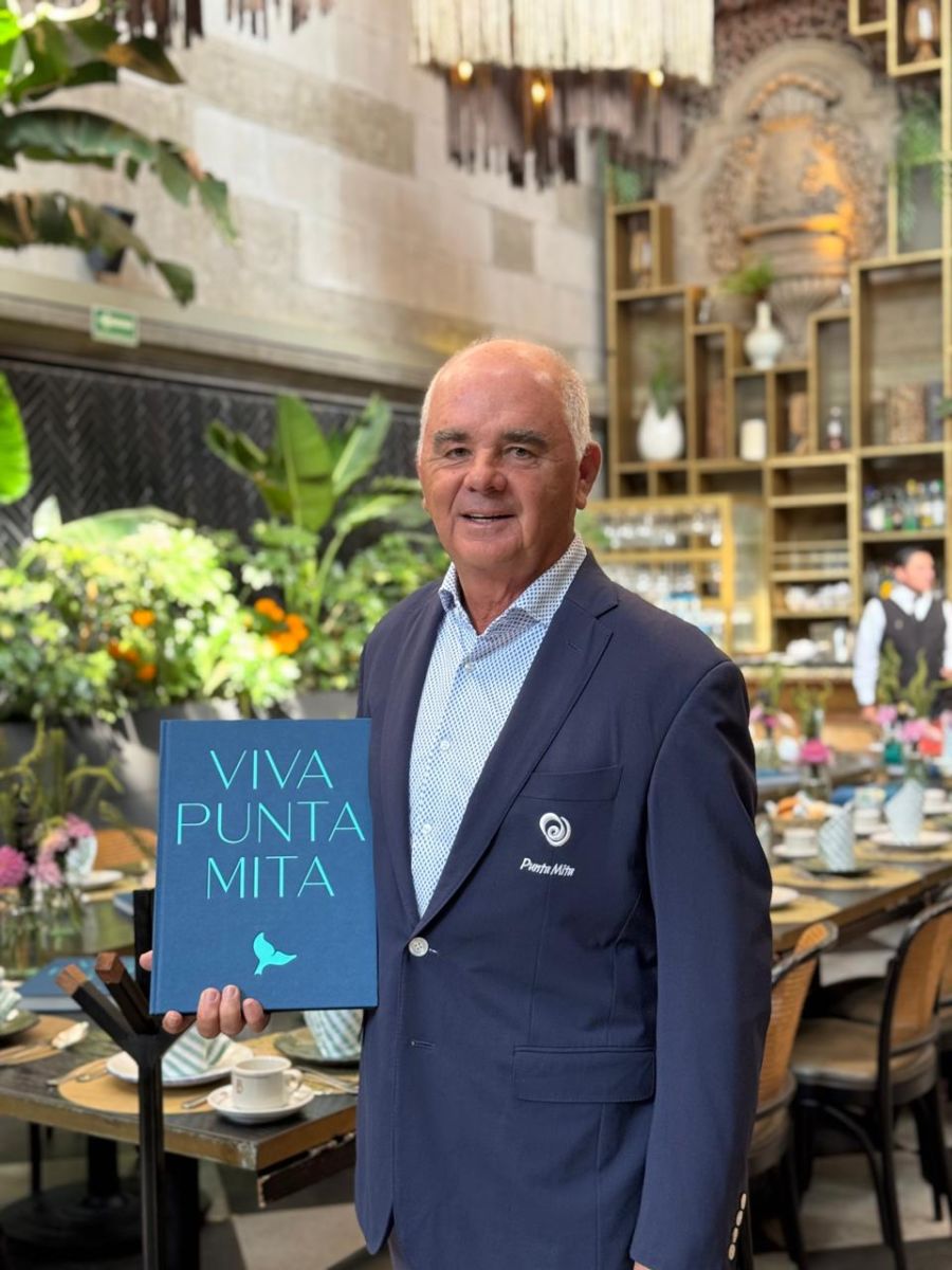 Viva Punta Mita, libro de veinticinco años. 