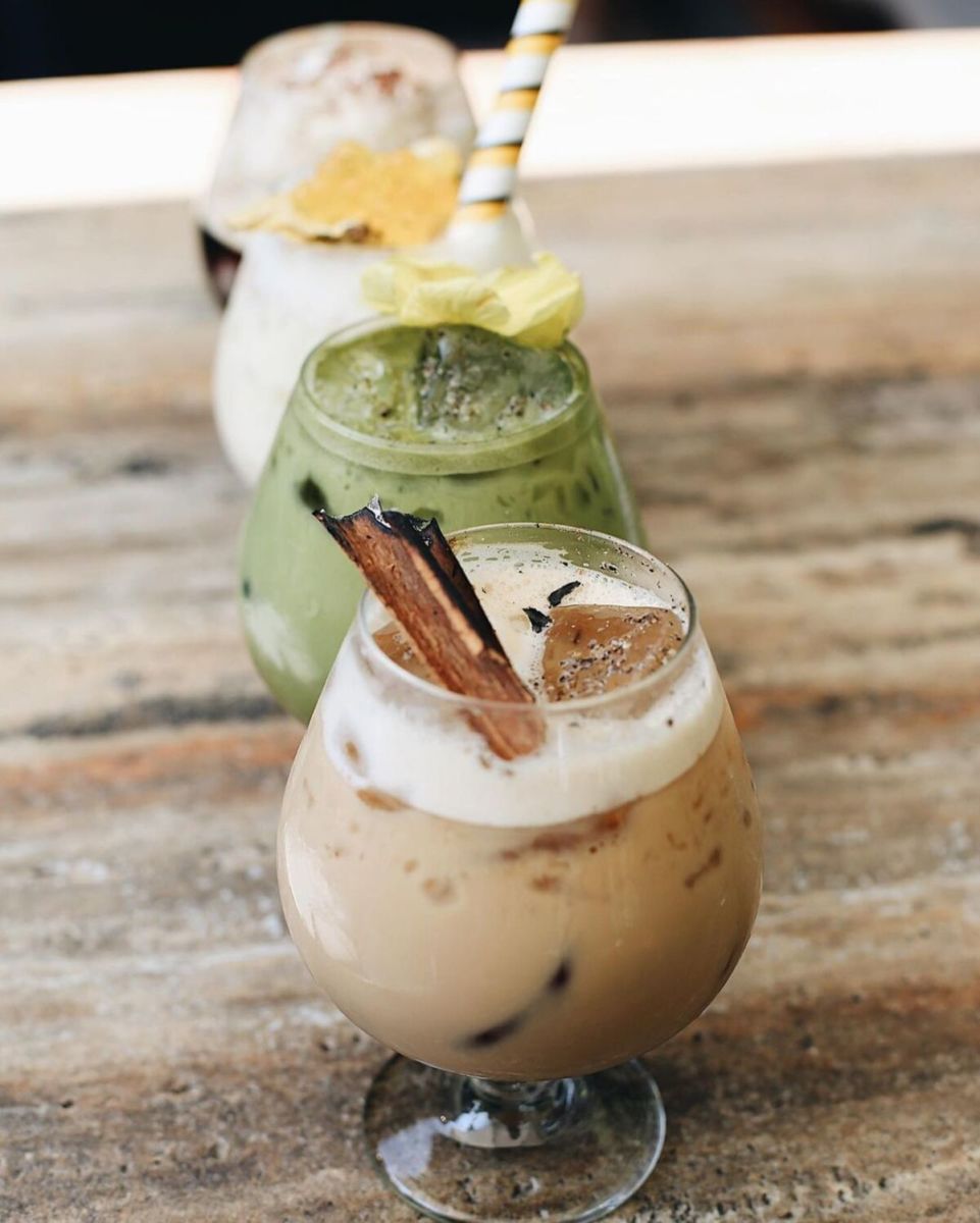 Prueba el carajillo de elote, plátano y taro en este restaurante de la Roma ubicado en una antigua casona del siglo XX