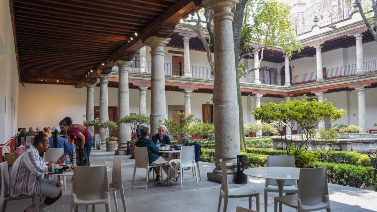 Un sábado entre patios, diseño y café: el Franz Mayer cumple 40 años y su cartelera está imperdible