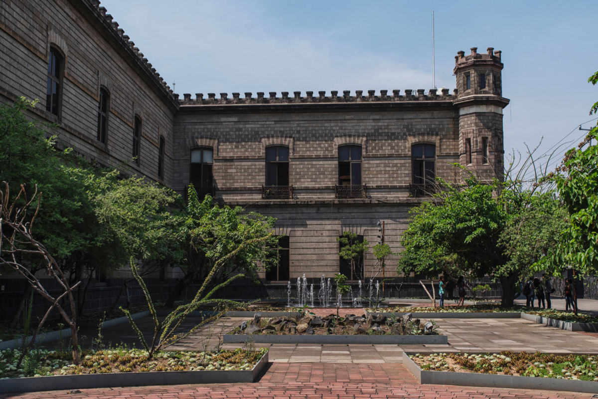 Era una cárcel en CDMX y hoy es un palacio que resguarda ‘la memoria’ de México