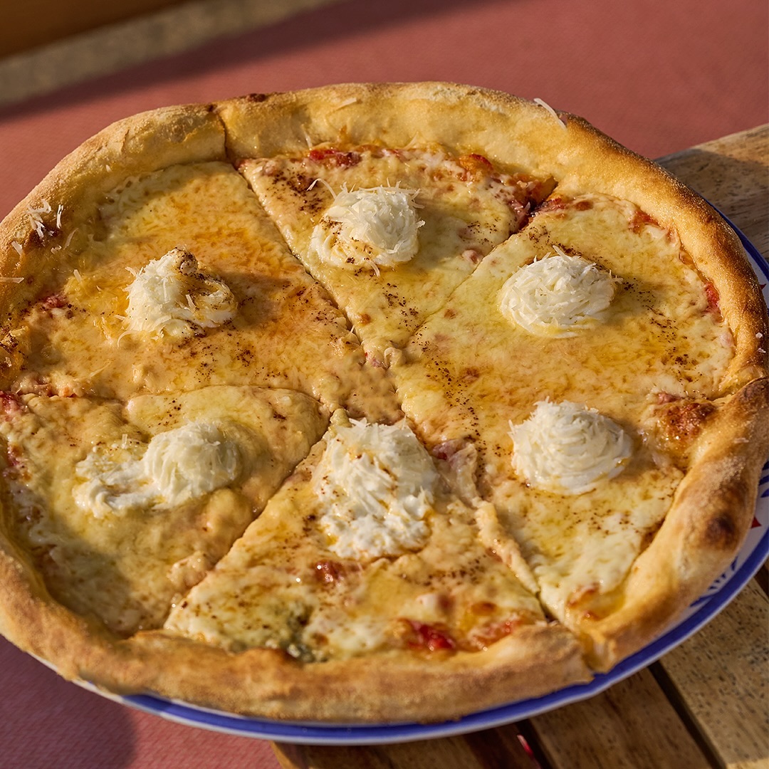 Pizza de 5 Quesos de Marcello