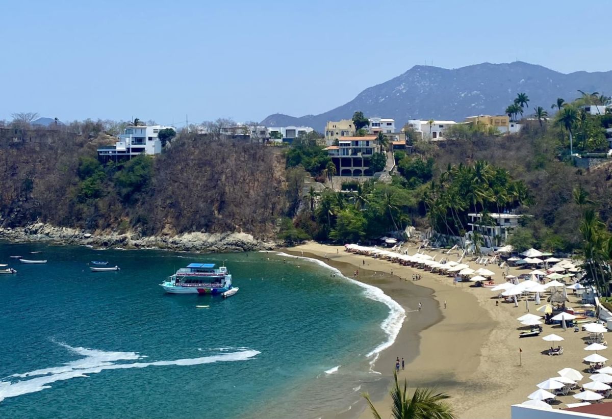 No está en Acapulco y tampoco en Cancún, ya casi nadie la conoce pero es la playa más antigua de México y es preciosa 
