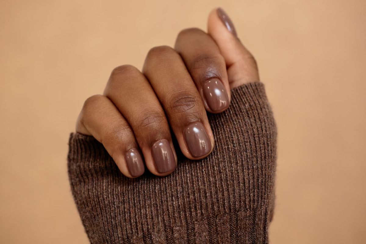 Manicura color chocolate