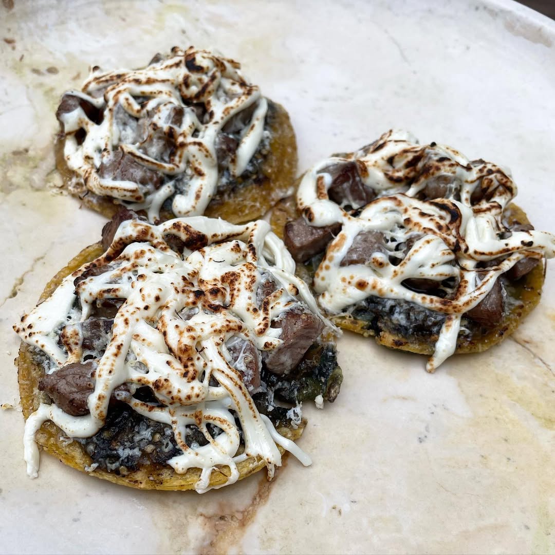 Panuchos de Venado, un imprescindible de Néctar, restaurante de alta cocina en Mérida. 