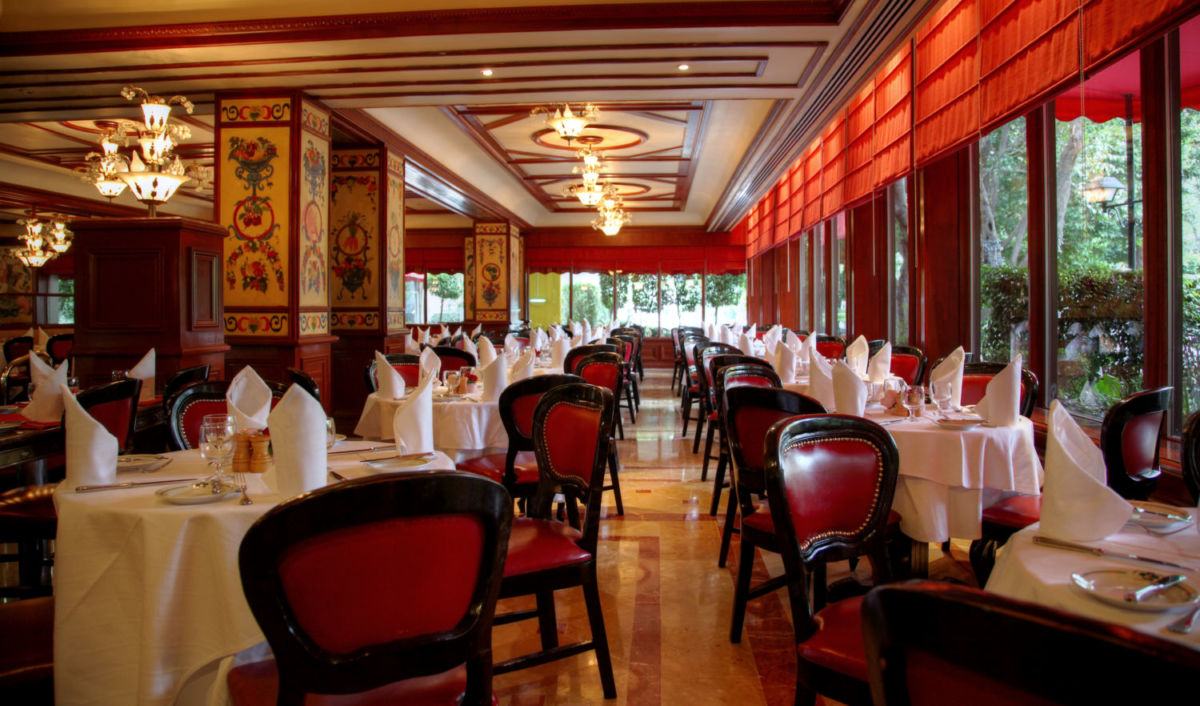 estaurant au pied de cochon, abierto las 24 horas