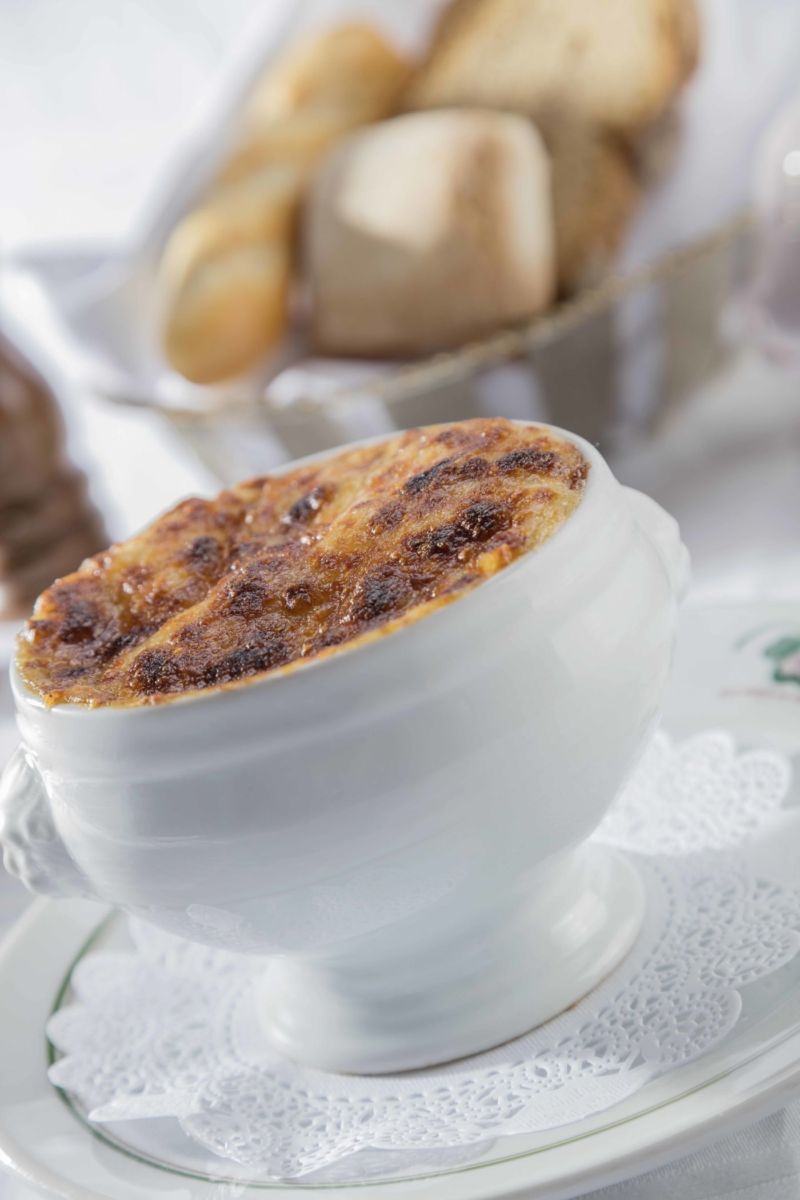 sopa de cebolla de au pied de cochon