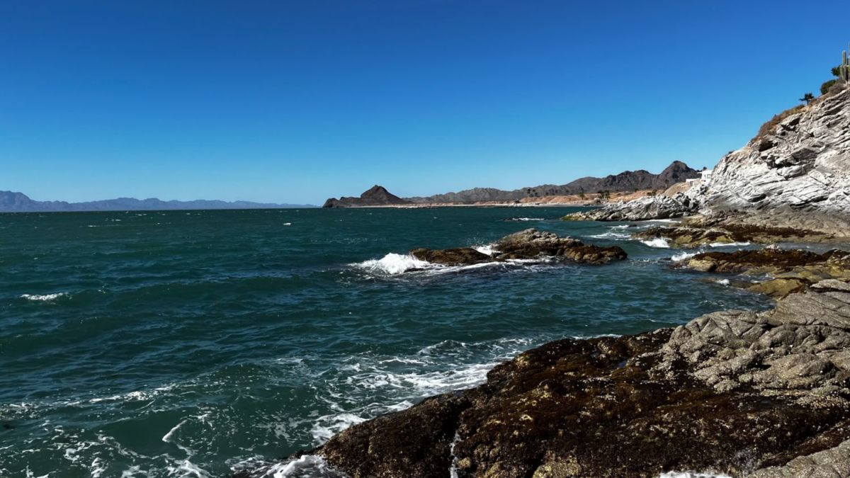 Bahía de Kino está frente al Mar de Cortés 