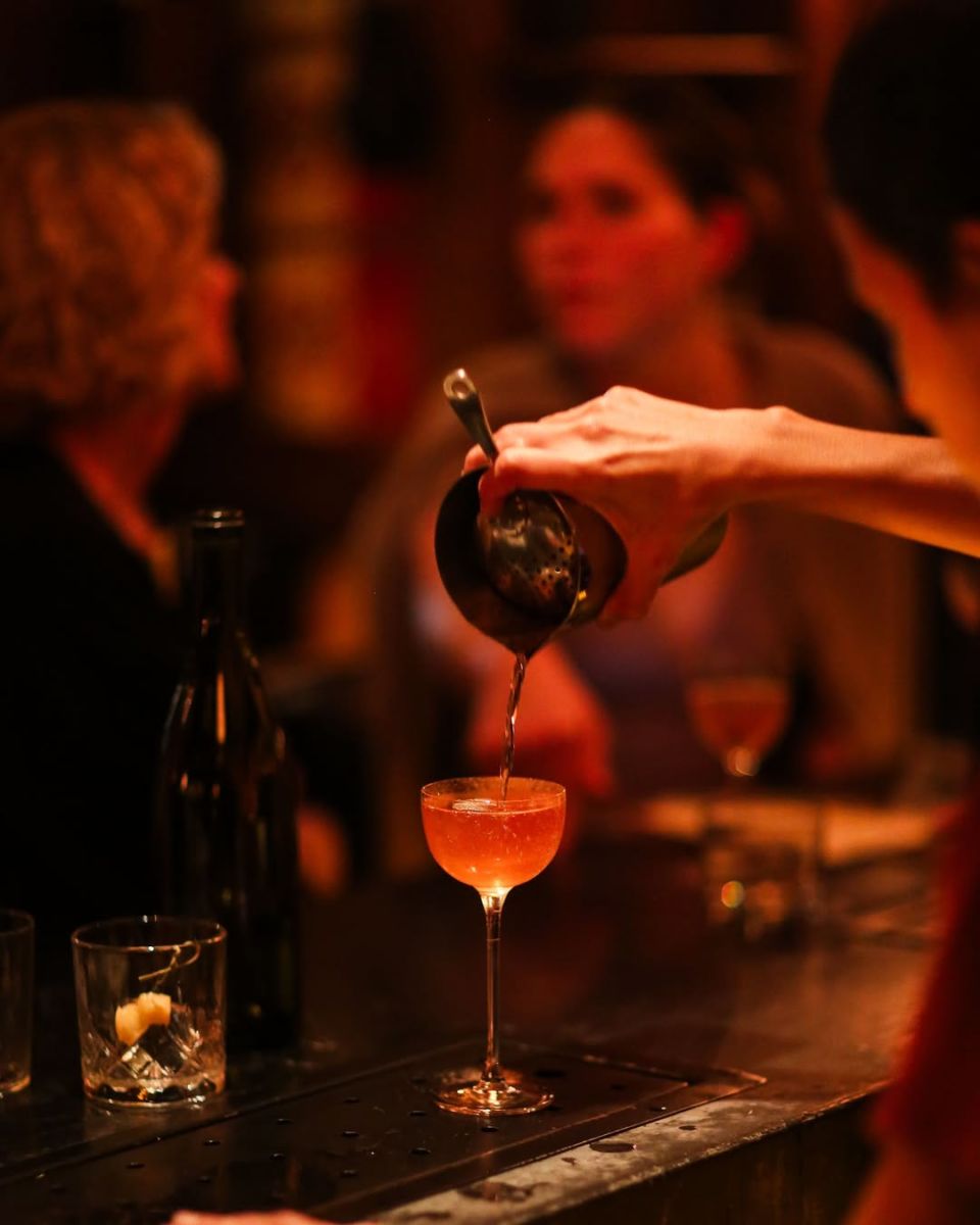 Los cocktails en Brujas están inspirados en la herbolaria y remedios caseros mexicanos